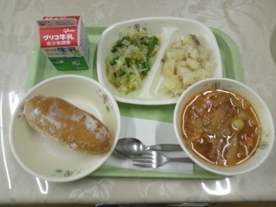 メニューにはみんなの大好きな「揚げパン」もあります。